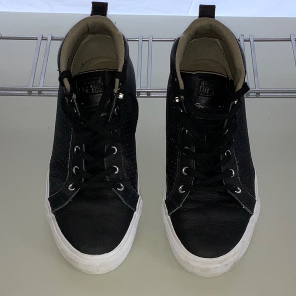 Mens Black Leather Converse All Stars Sneaker